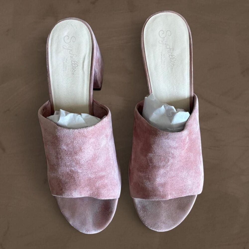 Seychelles pink suede block heel mules size 9